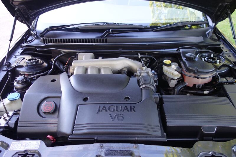 JAGUAR X-TYPE