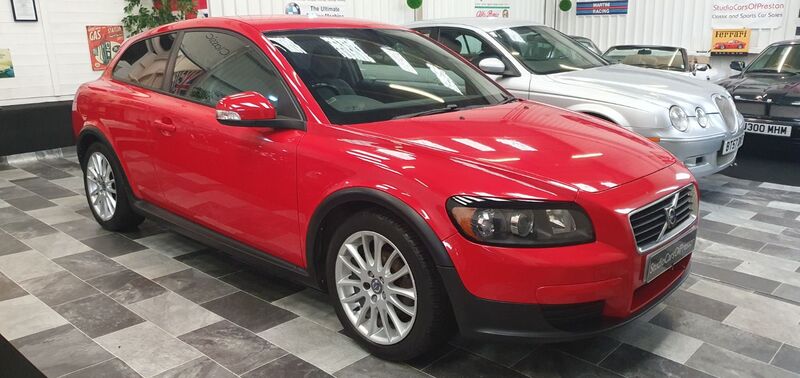 VOLVO C30