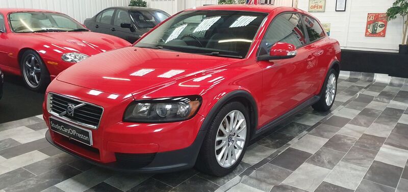 VOLVO C30