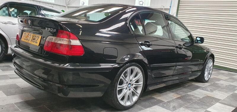 BMW 3 SERIES