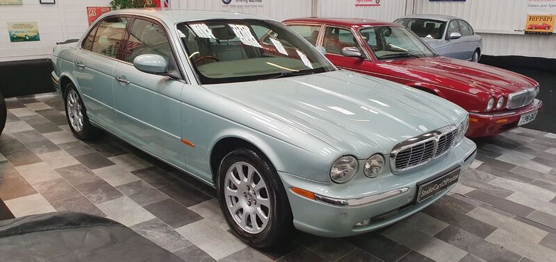 JAGUAR XJ